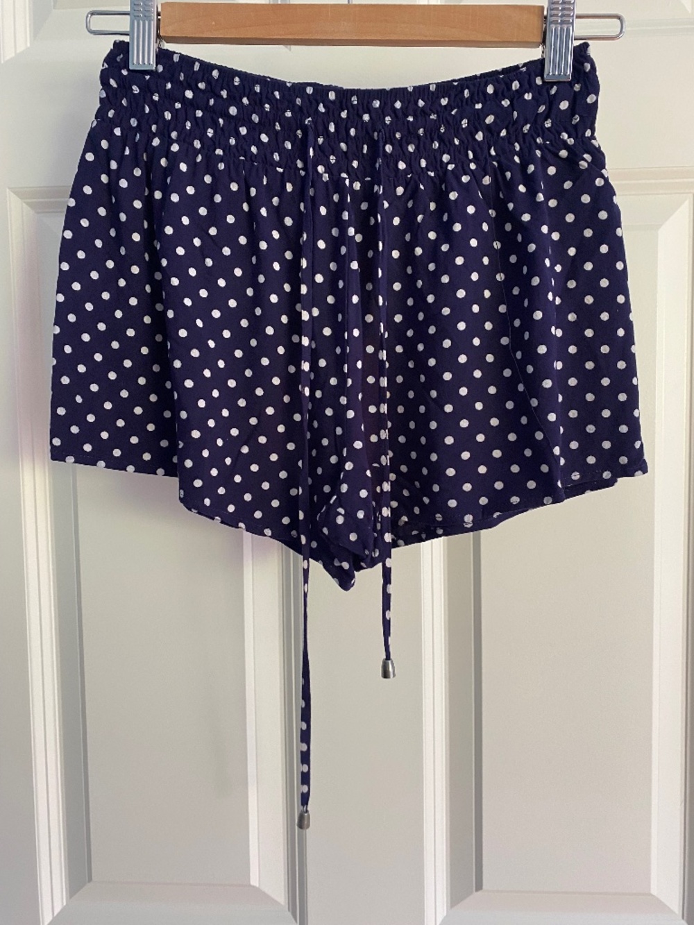 Forever 21 navy polka dot shorts